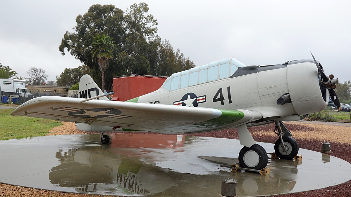 Rod's Aviation Photos: California Tour 2019: Flying Leatherneck Museum ...
